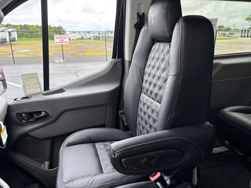 New 2026 Black Ford Explorer Limited SE image 34