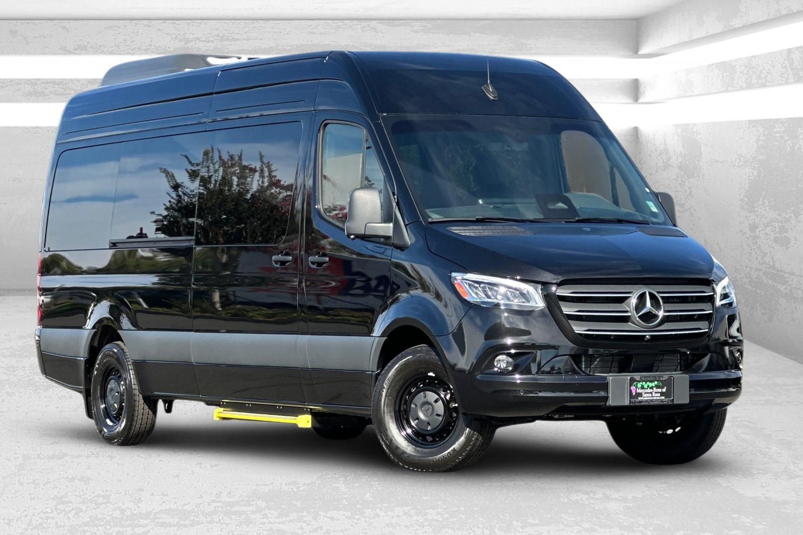 2025 Mercedes-Benz Sprinter 2500 170 WB HO High Roof's photo