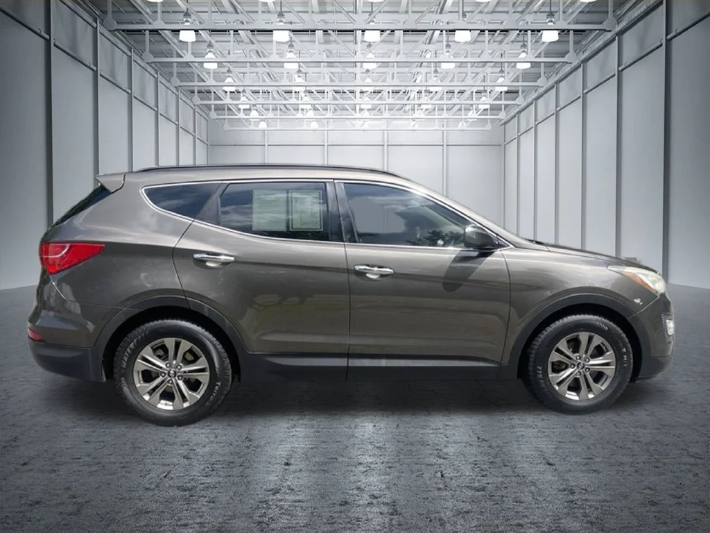 Used 2014 Brown Hyundai Base image 5
