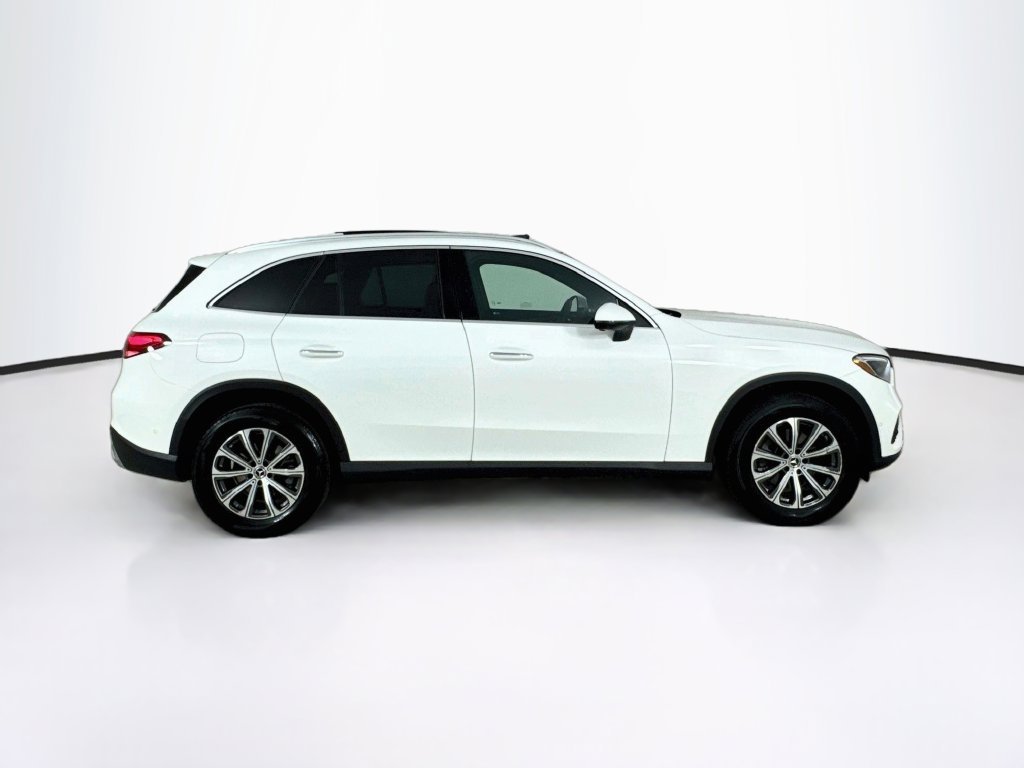 Used 2024 Polar White Mercedes-Benz GLC 300 image 8