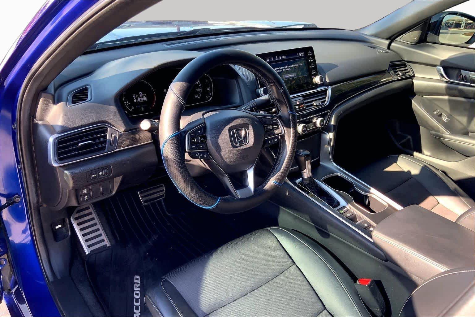 Used 2021 Still Night Pearl Honda Sport image 18