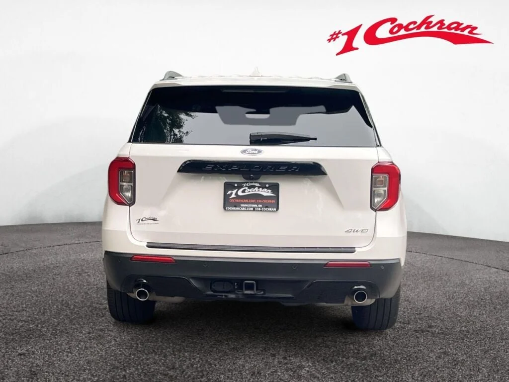 Certified Used 2023 Star White Metallic Tri-Coat Ford ST-Line image 9