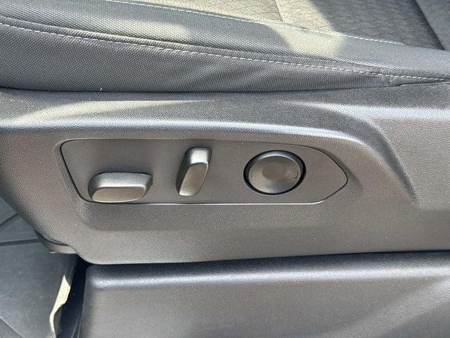 Used 2024 Gray Chevrolet LT image 27