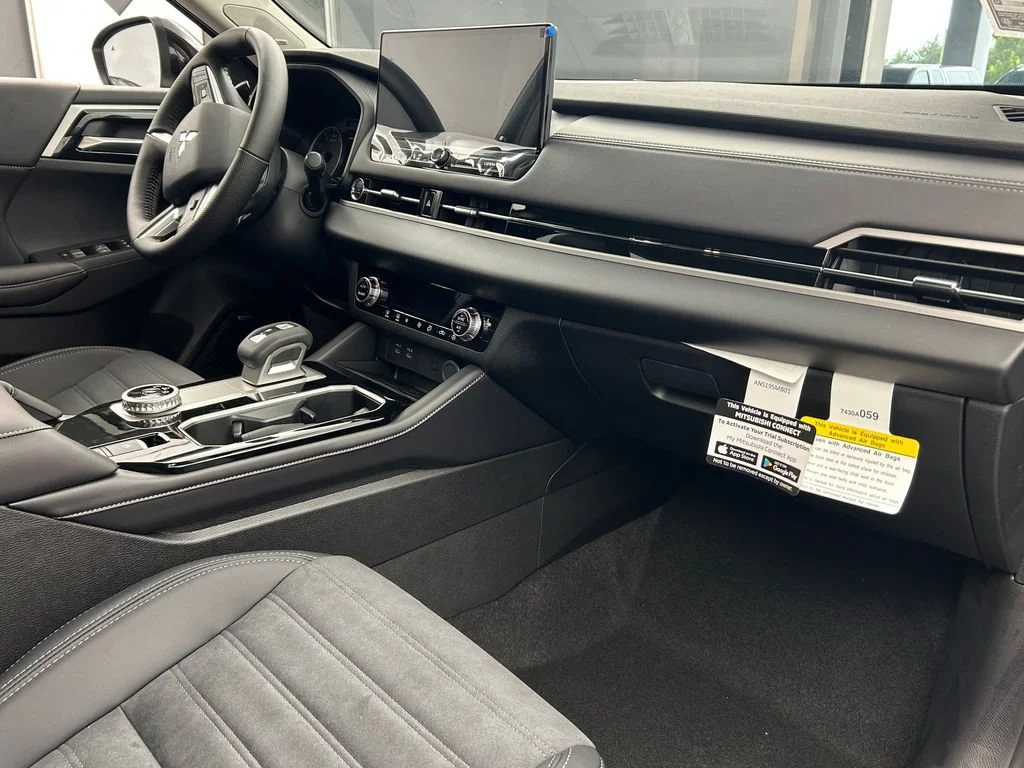 2026 Mitsubishi Outlander SE - Photo 10