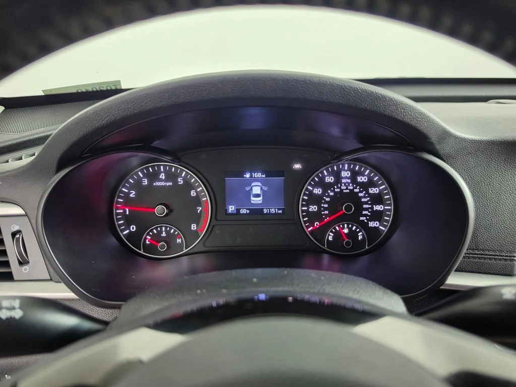 Used 2020 Black Kia S image 8