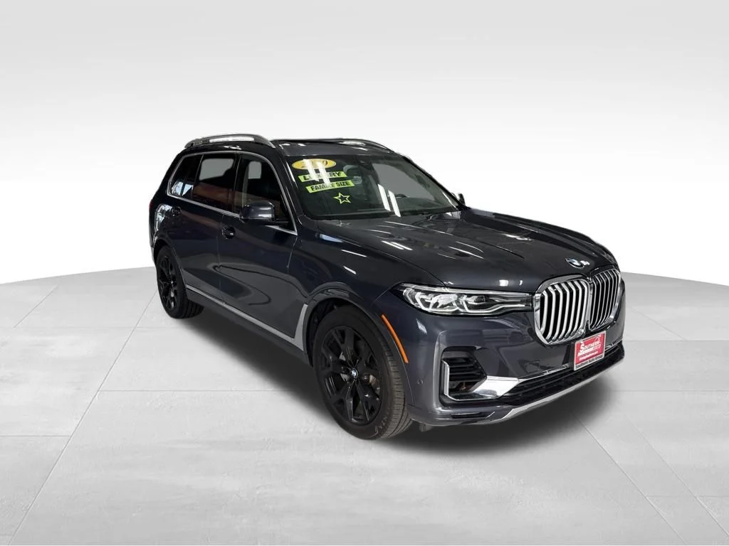 Used 2020 Gray BMW xDrive40i image 8