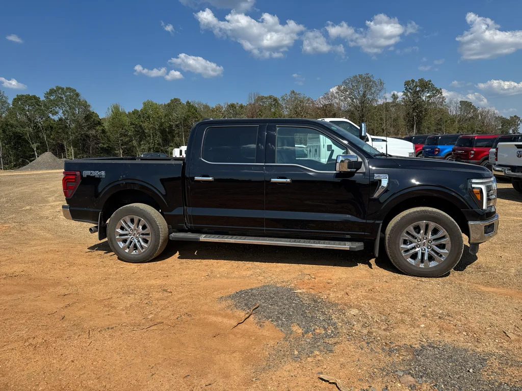 Certified Used 2025 Agate Black Metallic Ford LARIAT image 4