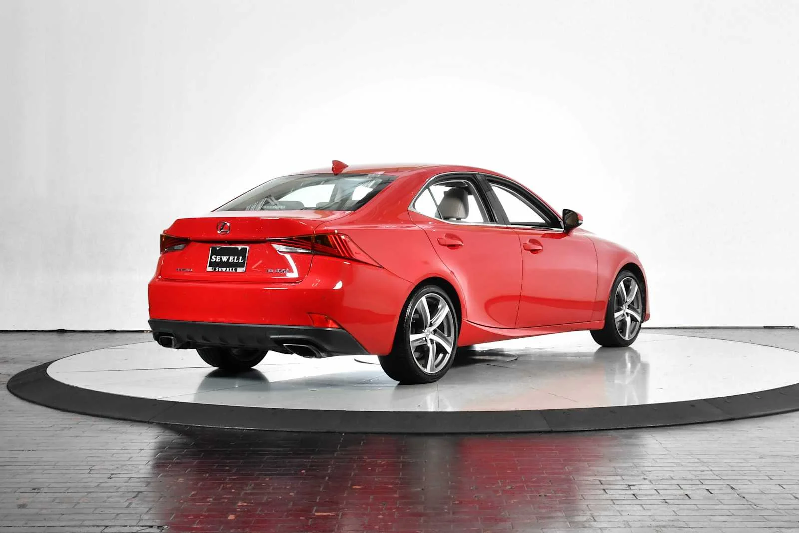 Used 2018 Redline Lexus  image 7