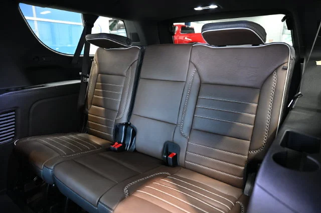2026 GMC Yukon XL Denali Ultimate - Photo 15