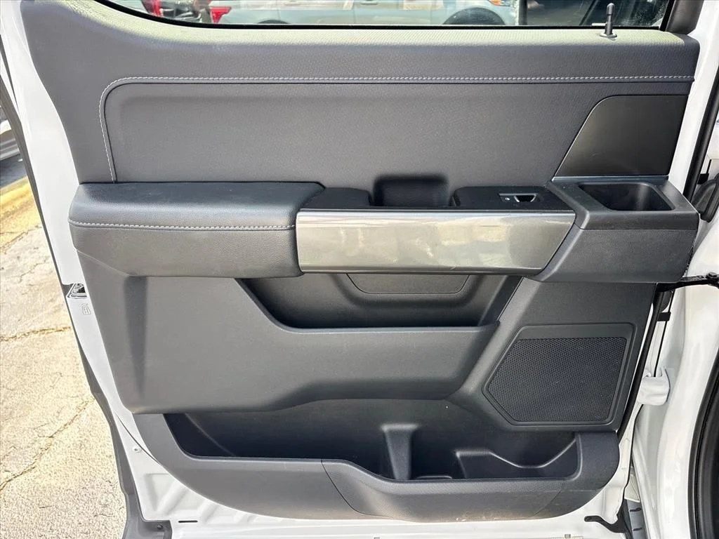 Used 2023 White Ford XLT image 18