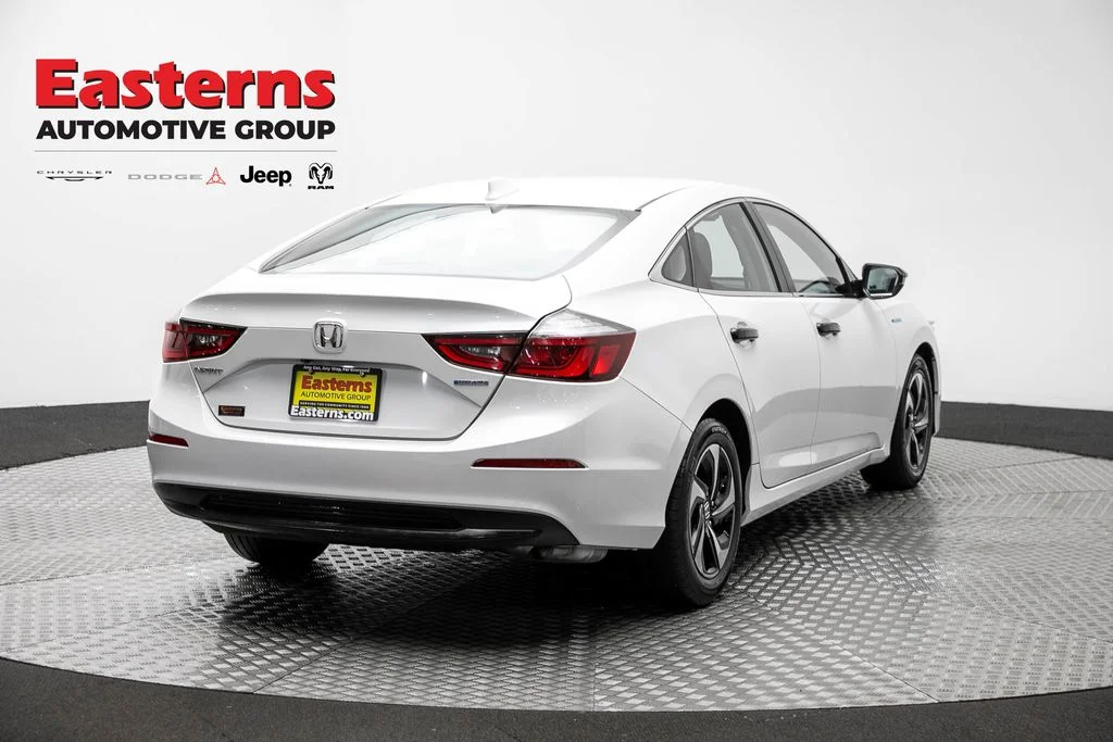 Used 2022 White Honda EX image 5