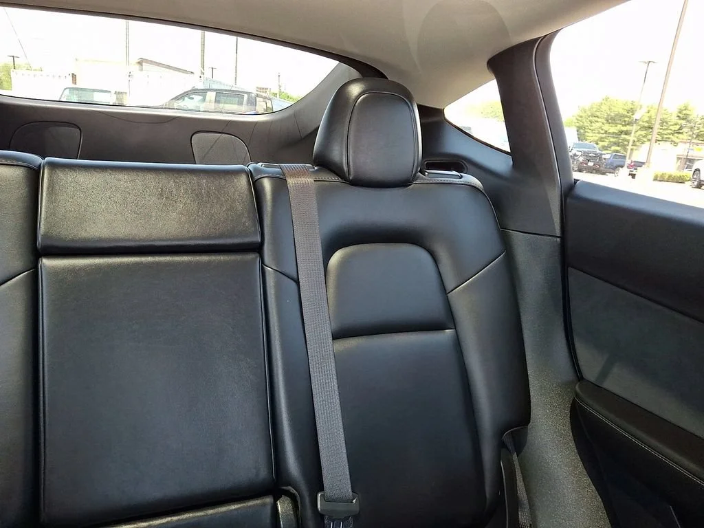Used 2022  Tesla Performance image 20