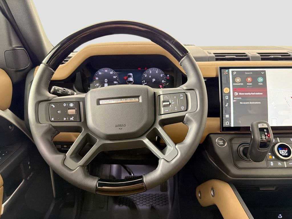 New 2026 Fuji White Land Rover X-Dynamic SE image 24