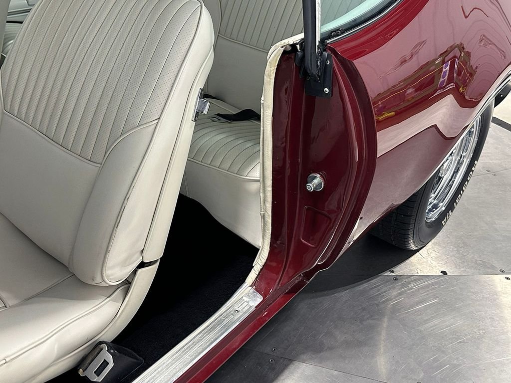 Used 1968 Red Oldsmobile Supreme image 71