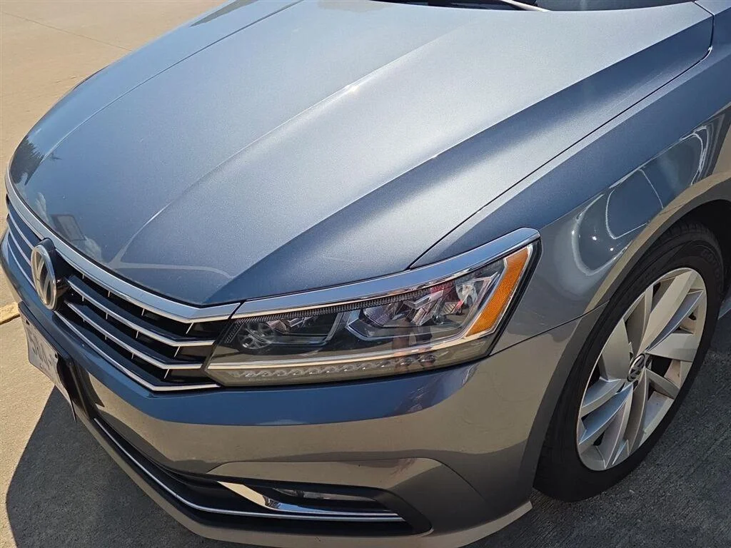 Used 2018 Volkswagen Passat SE with VIN 1VWBA7A3XJC005100 for sale in Winona, Minnesota