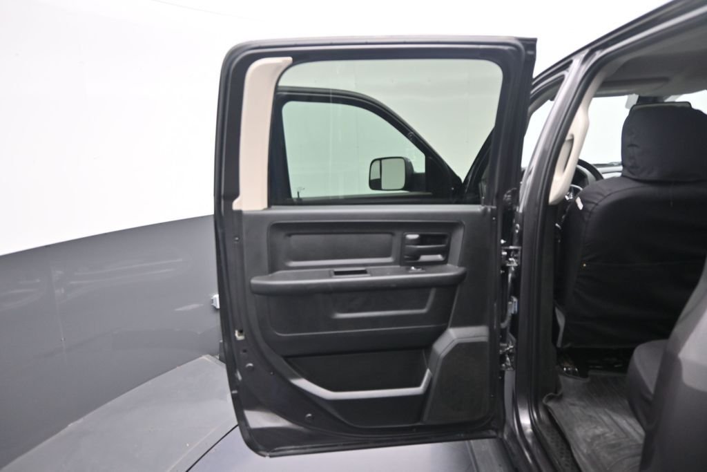 Used 2018 Gray Ram Tradesman image 29