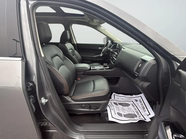 Used 2024 Gray Nissan SL image 26