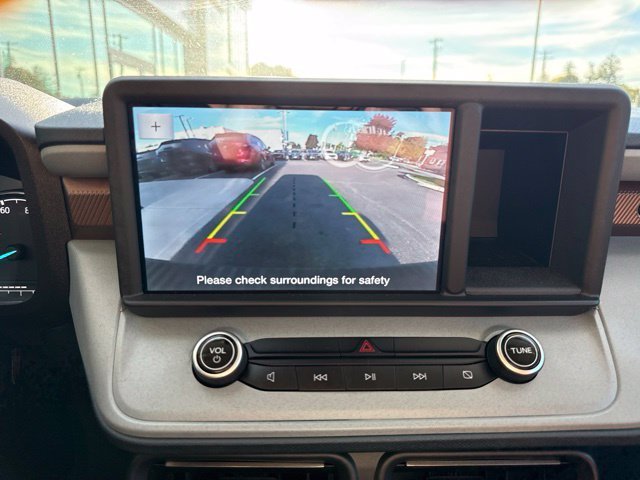 Used 2022 Orange Ford Lariat image 21