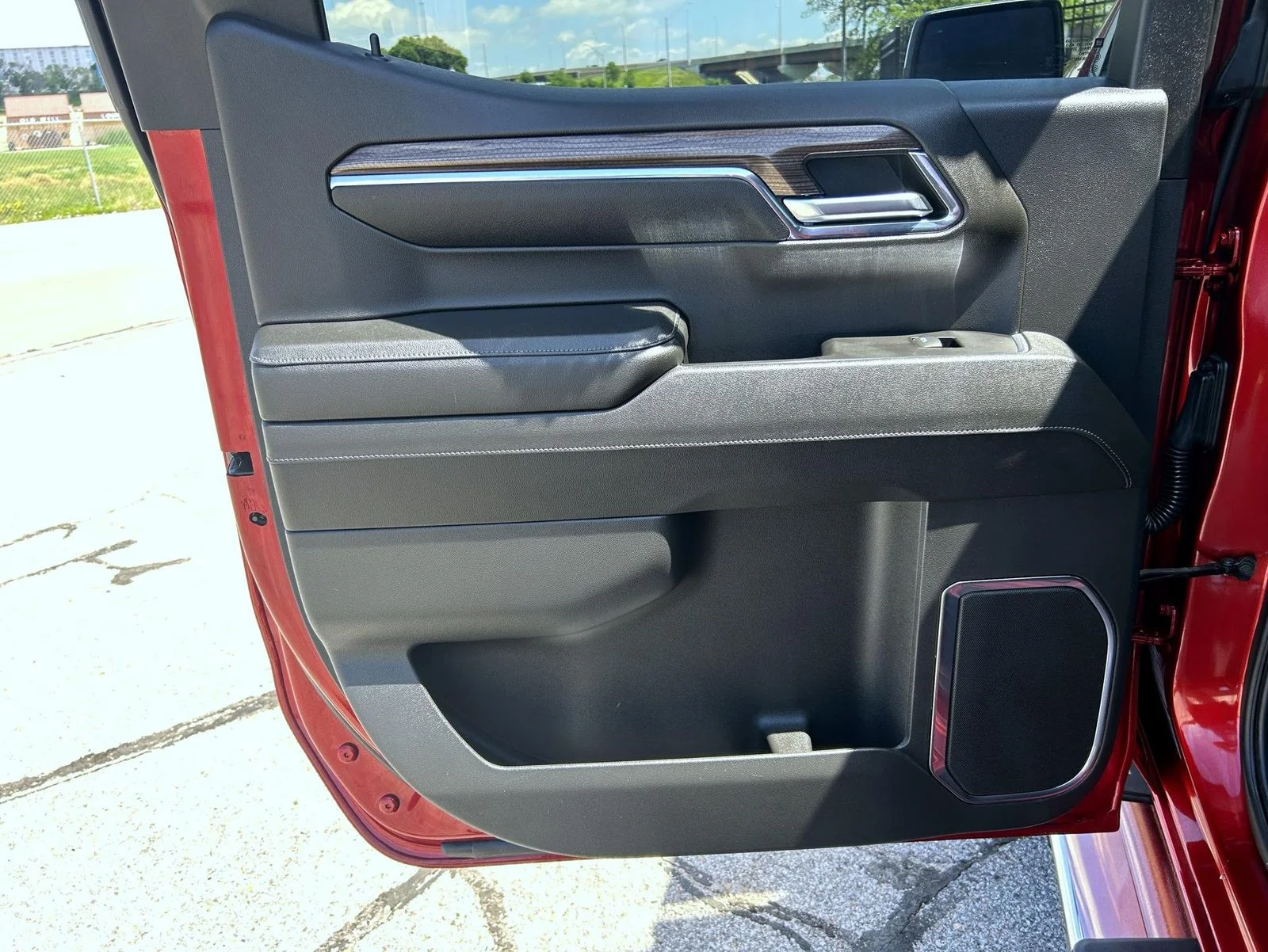 2024 Chevrolet Silverado 1500 LT - Photo 17