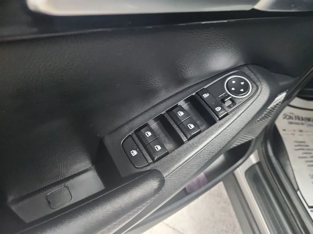 Used 2022 Gray Kia SX image 17