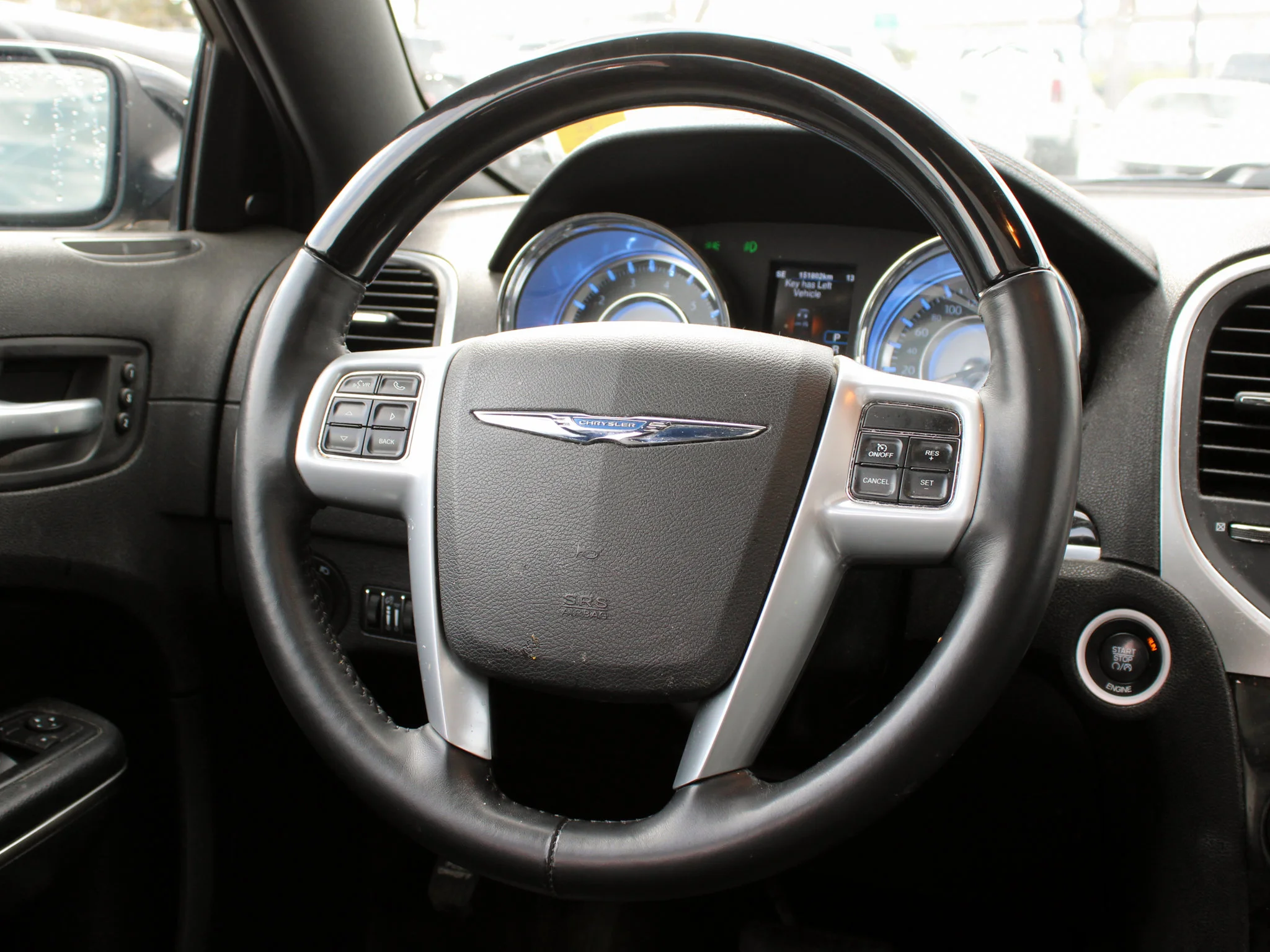 Used 2013 Black Chrysler 300C * Mechanics Special | HEMI V8 | Alpine | Panoramic Sunroof | Heated/Vented Seats | Remote Start image 5
