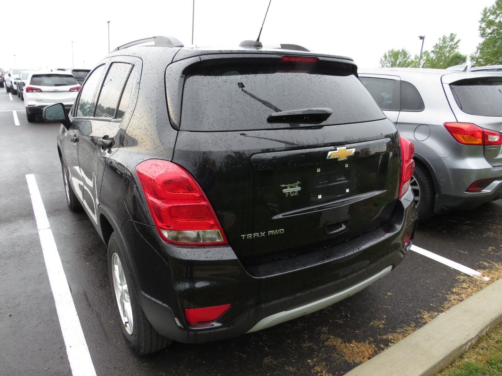 Used 2022 Mosaic Black Metallic Chevrolet LT image 12