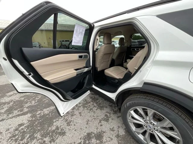 Used 2023 White Ford XLT image 14