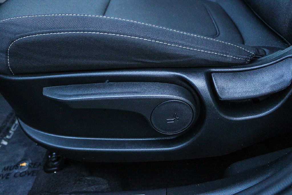 Certified Used 2024 Silver Hyundai SE image 24