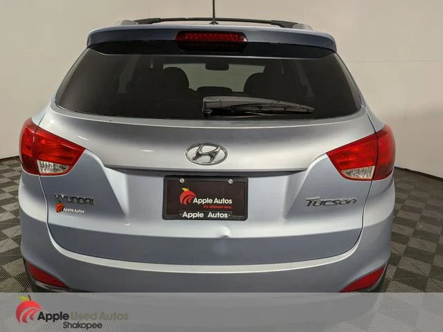 Used 2013 Blue Hyundai GLS image 5