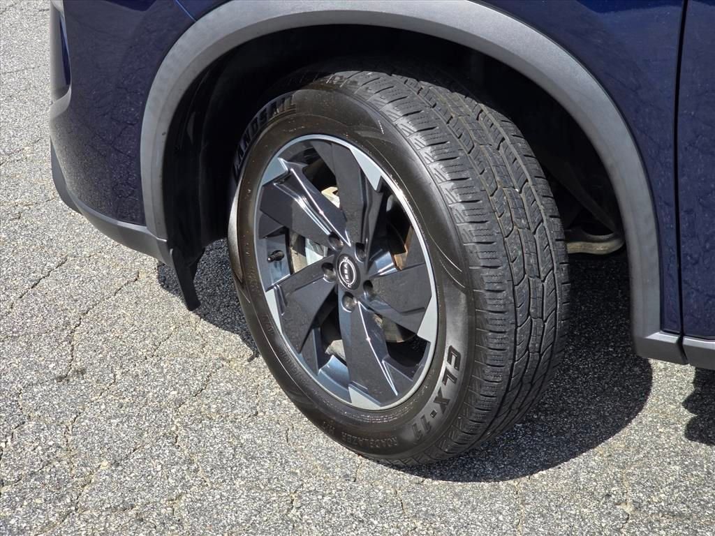 Used 2024 Blue Nissan SV image 27