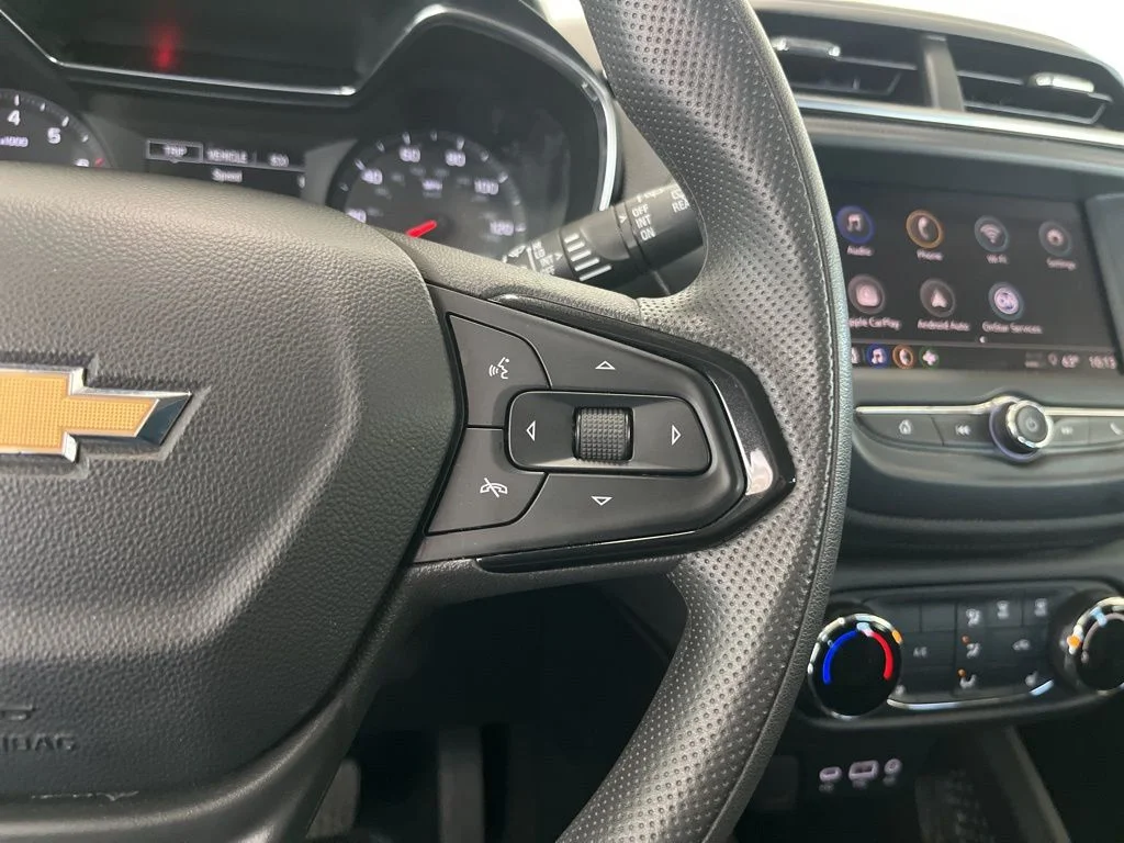 Used 2023 Black Chevrolet LT image 7