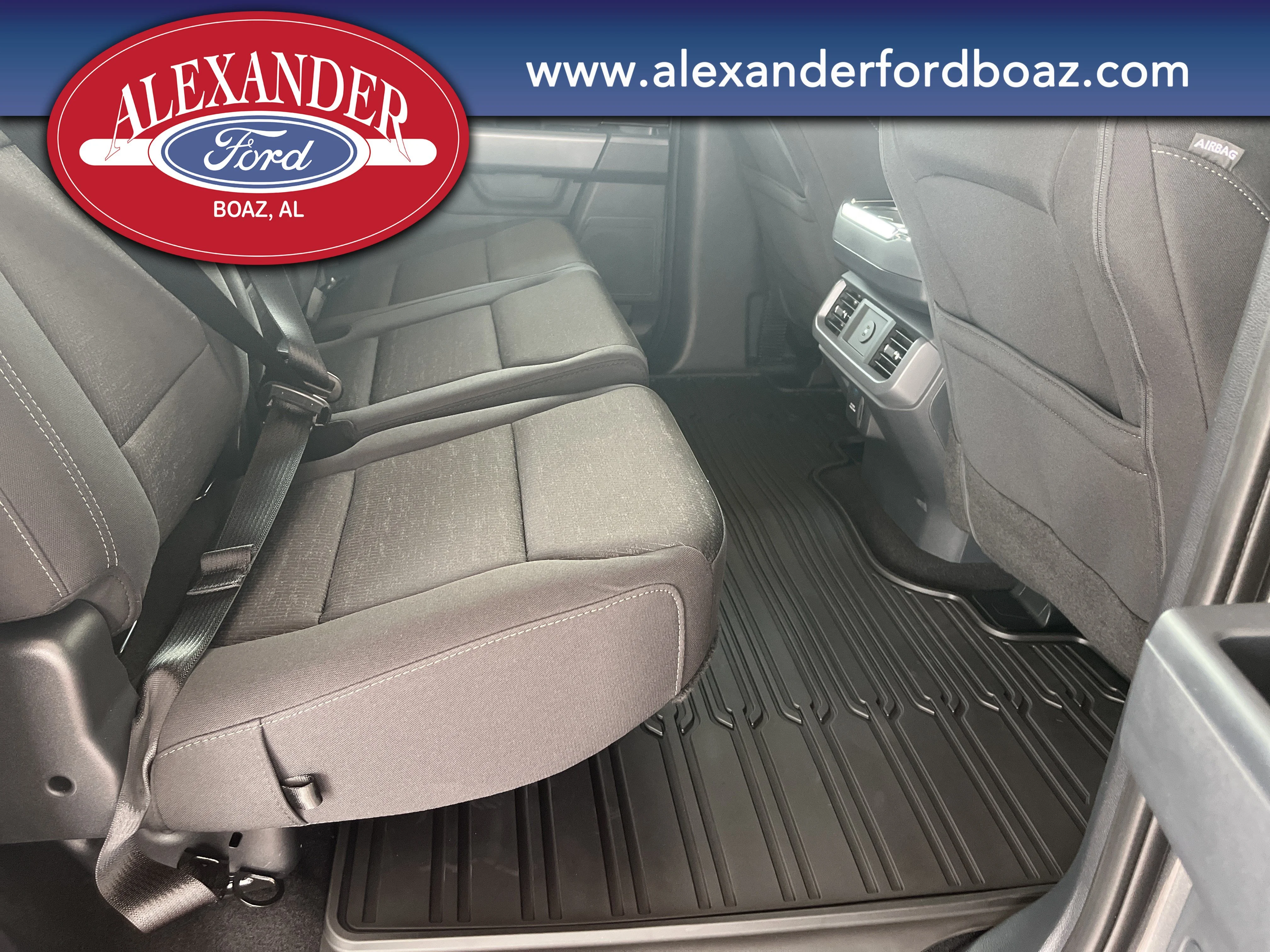 New 2026 Carbonized Gray Metallic Ford XLT image 21