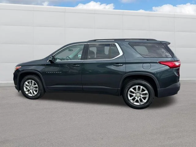 Used 2019 Chevrolet Traverse 1LT with VIN 1GNEVGKW0KJ209406 for sale in New Bedford, MA