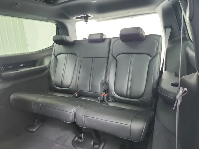 New 2026 Bright White Clear-Coat Exterior Paint Jeep Summit image 31