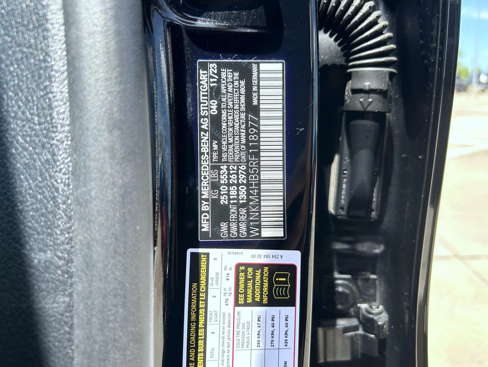 Used 2024 Black Mercedes-Benz GLC 300 image 25