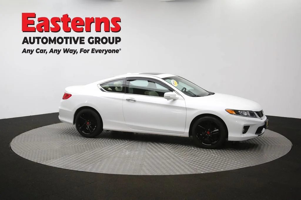 Used 2015 White Honda EX-L image 46