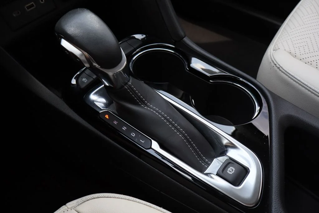 Used 2022 Gray Buick Essence image 18