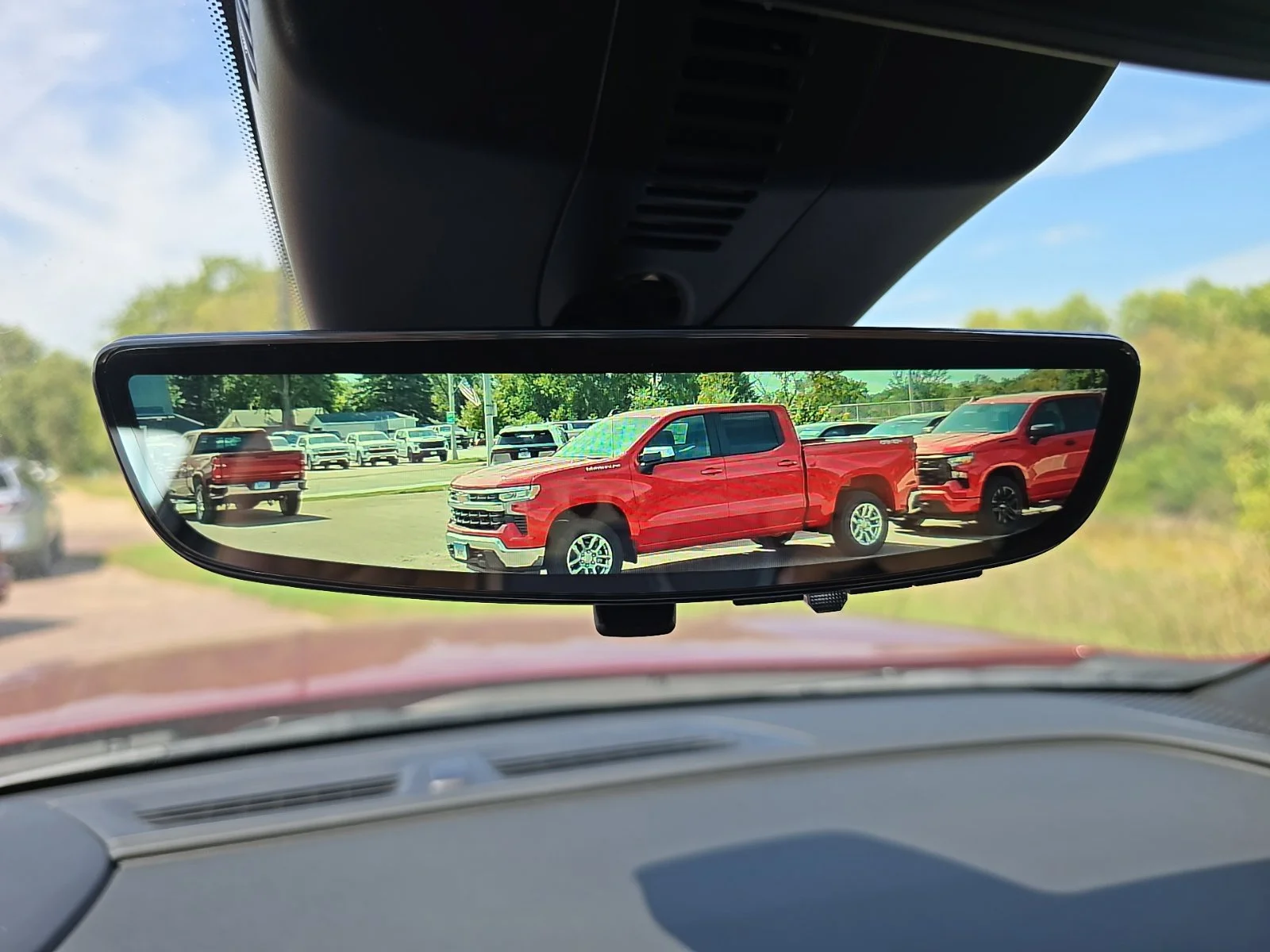 2027 Chevrolet Traverse Z71 - Photo 17