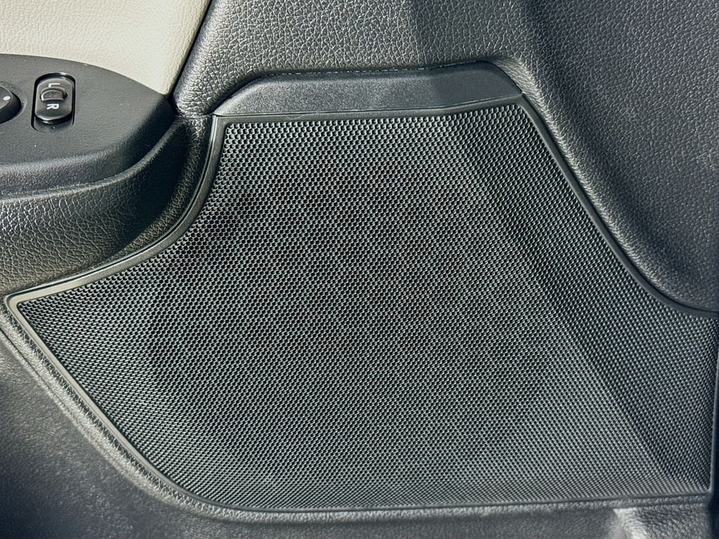 Certified Used 2019 Blue Honda EX-L image 22