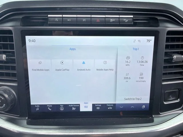 Used 2021 Gray Metallic Ford Lariat image 27