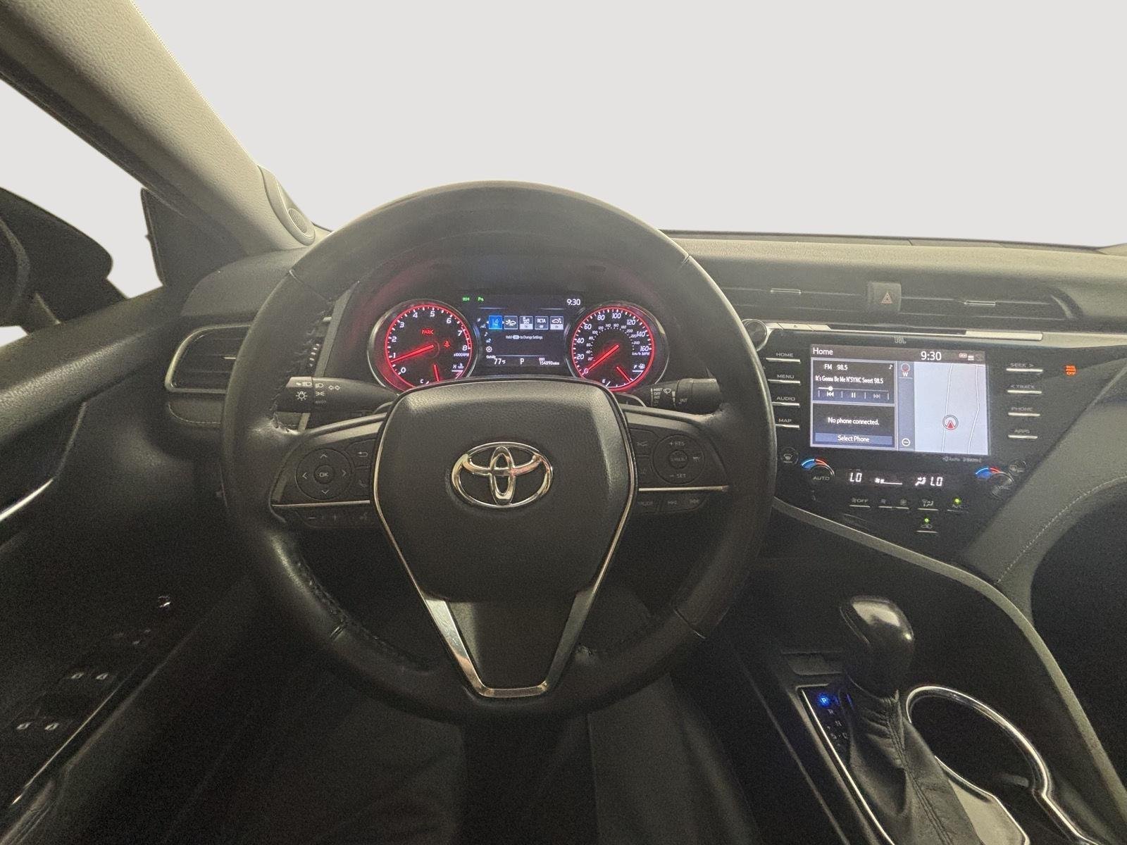 Used 2019 Wind Chill Pearl w/Midnight Black Metallic Roof Toyota XSE V6 image 6