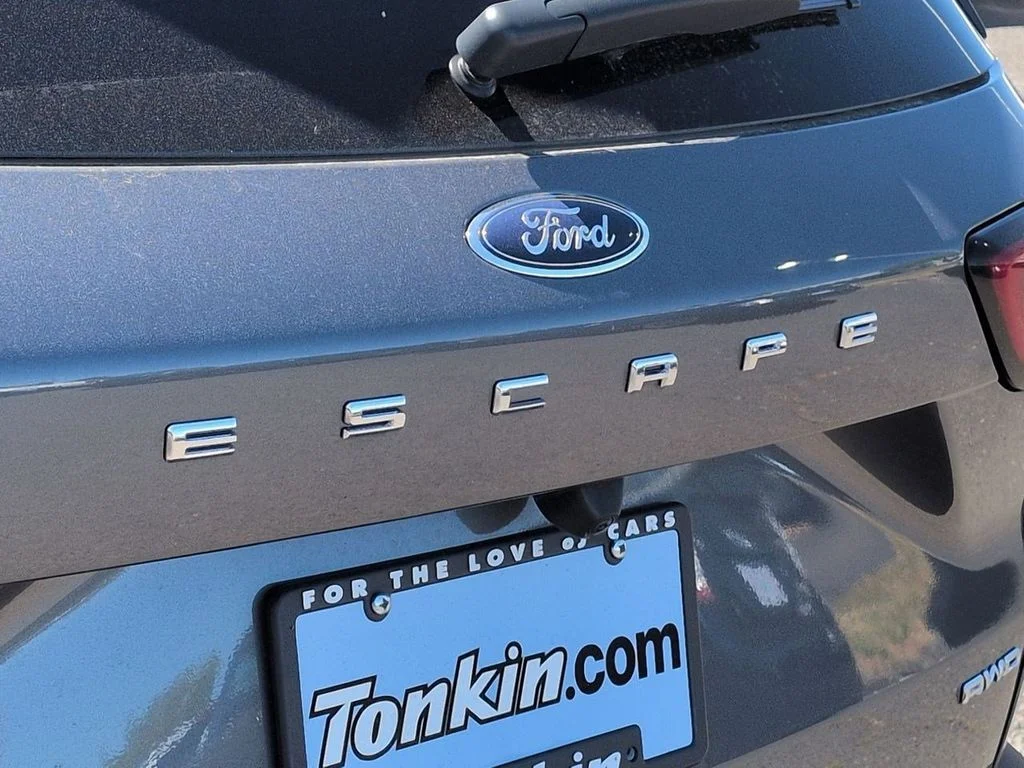 Used 2025 Gray Metallic Ford ST-Line image 26