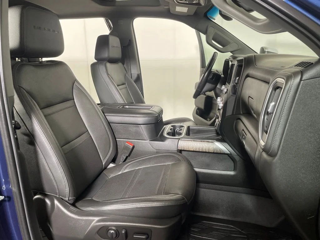 Used 2022 Blue GMC Denali image 24