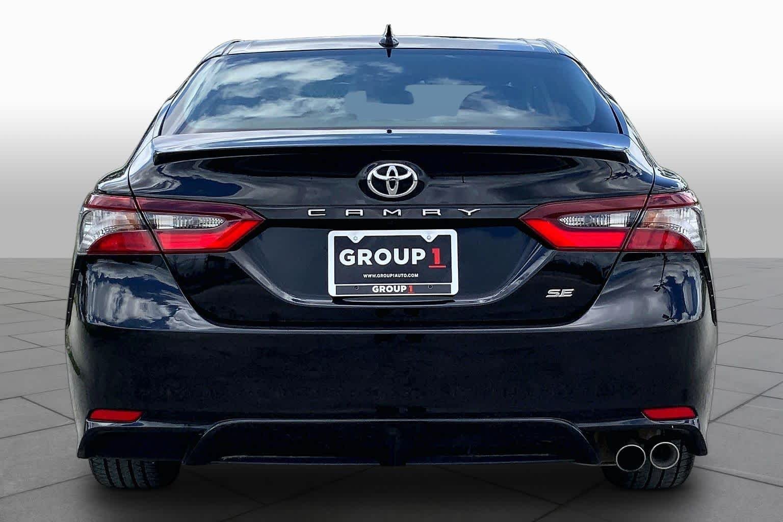 Used 2024 Midnight Black Metallic Toyota SE image 5