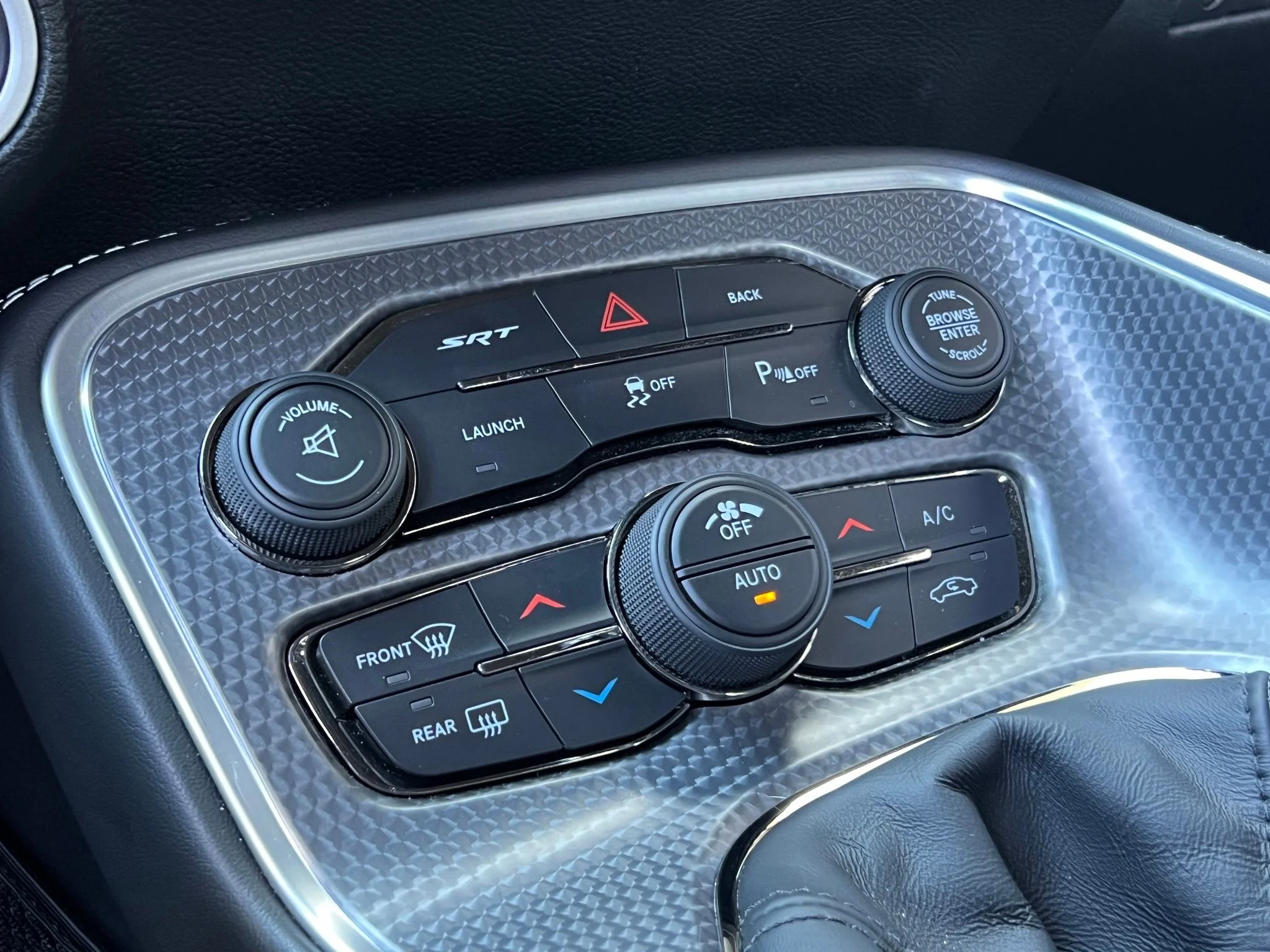 Used 2015 Beige Dodge SRT Hellcat image 18
