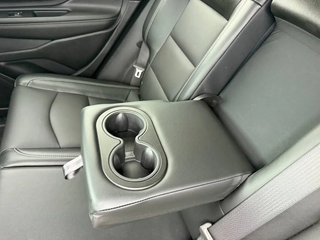 Used 2023 Summit White GMC SLT image 26