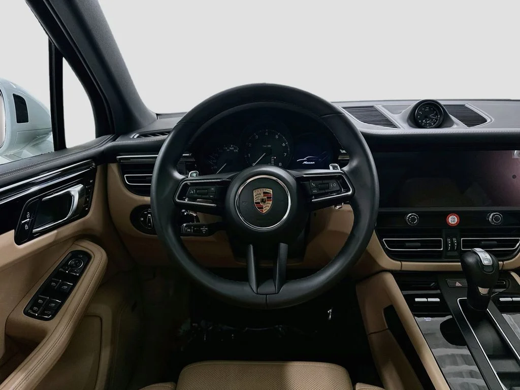Used 2026  Porsche  image 23