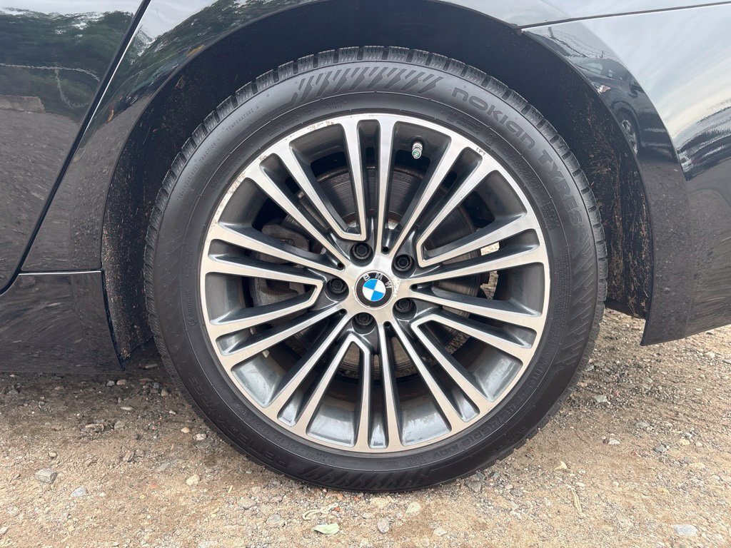 Used 2019 Black BMW 540i xDrive image 20