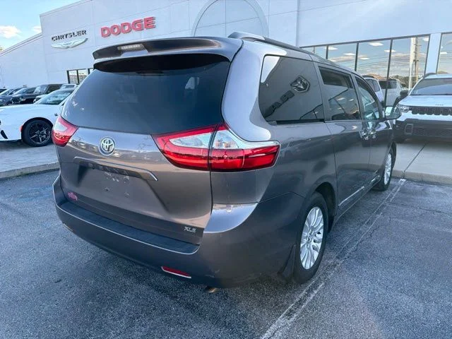 Used 2015 Gray Toyota XLE image 6