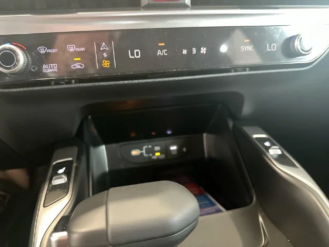 2026 Kia Sorento EX - Photo 19